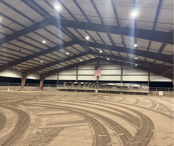 horse arena builder in Illinois