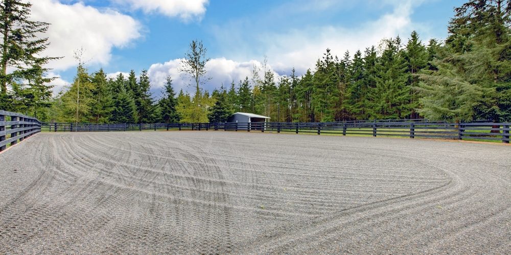 Equine Arena Grooming Equipment
