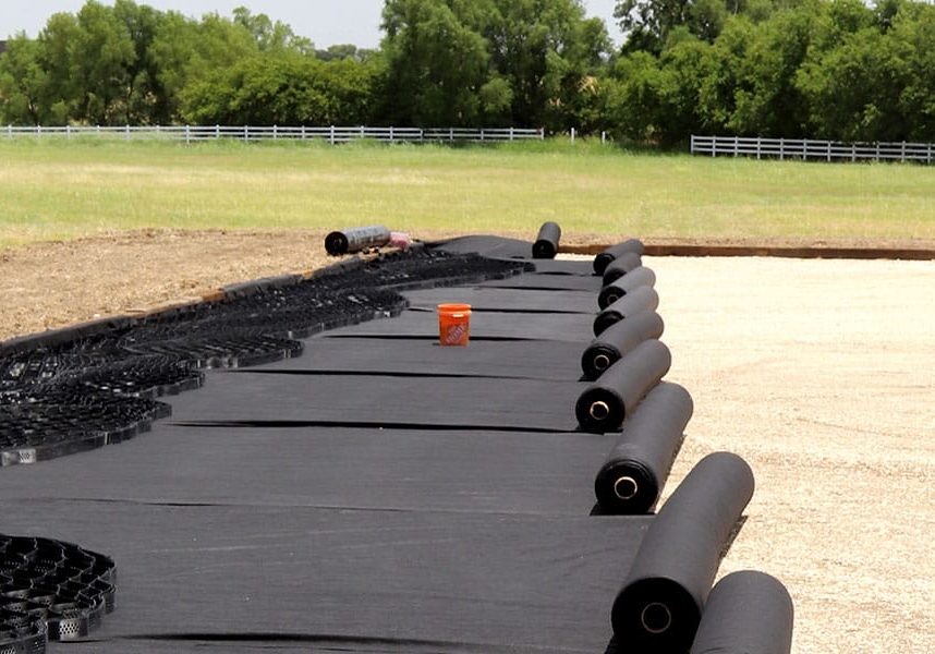 woven vs non-woven geotextile